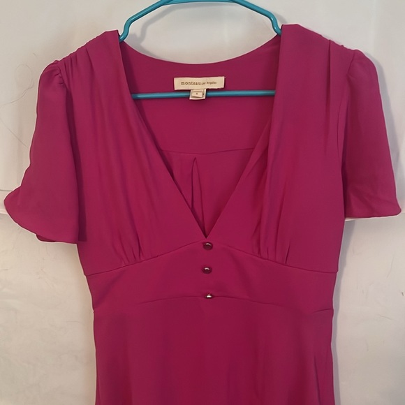 Monteau Los Angeles fuchsia pink vneck dress. Sz S - Picture 2 of 5
